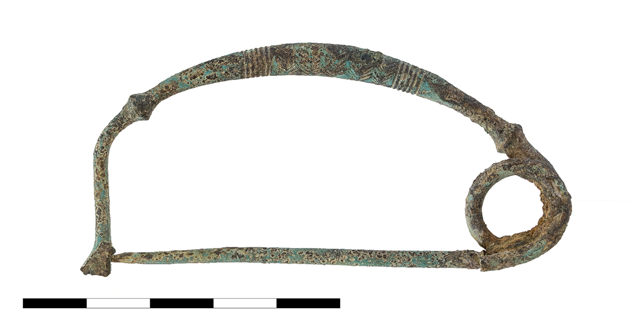 fibula/ ad arco di violino rialzato (età del bronzo recente-finale)