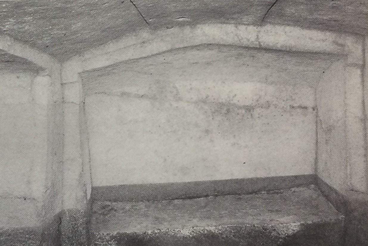 TOMBA n. 2 - Fondo Scataglini (tomba a camera ipogea, area ad uso funerario) - Tarquinia (VT)  (III a.C)