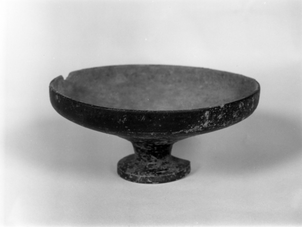 lekane/ coperchio - produzione apula (sec. IV a.C)