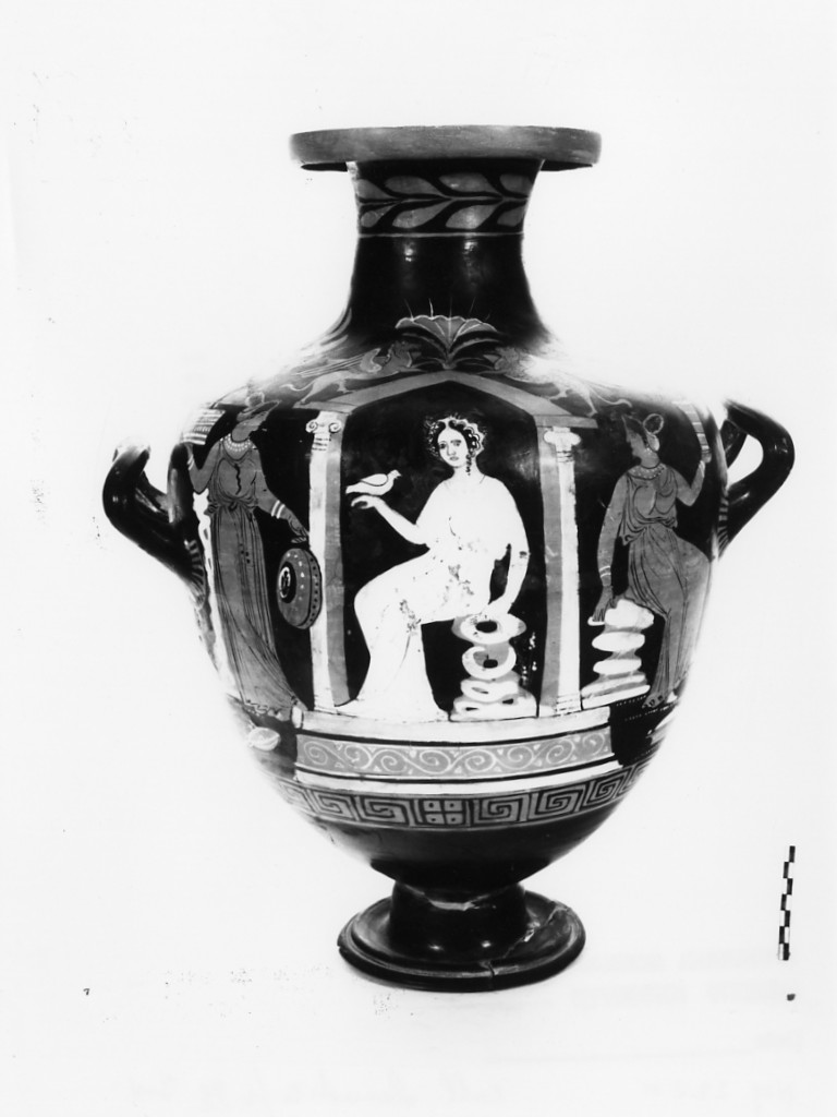 hydria - tardo apulo (seconda metà sec. IV a.C)