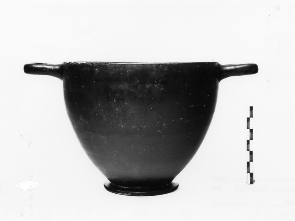 skyphos - produzione italiota (fine/ metà secc. V-IV a.C)