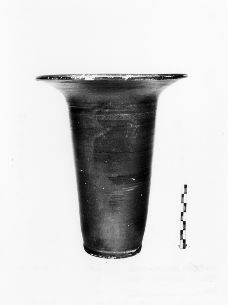 kalathos - produzione apula (sec. IV a.C)