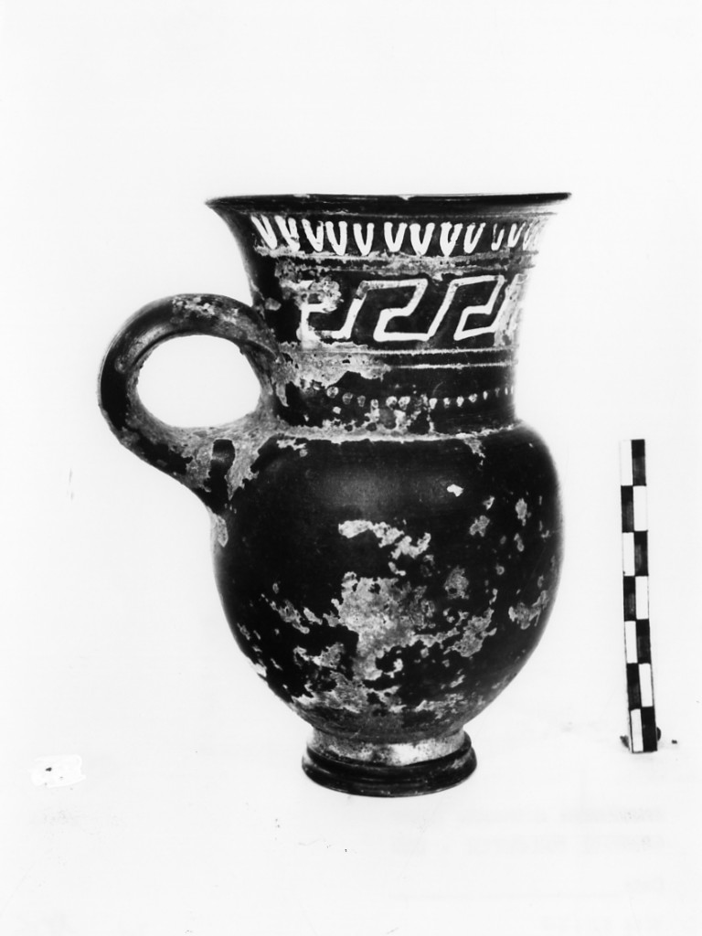 brocchetta - produzione apula (seconda metà sec. IV a.C)