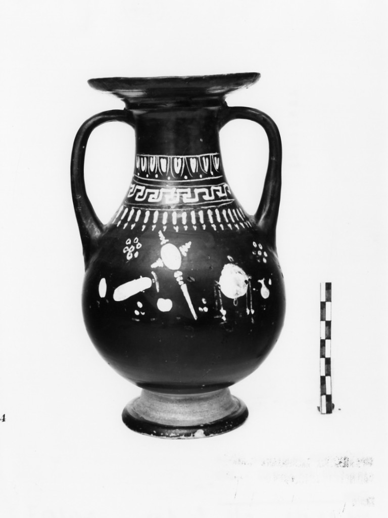 pelike - produzione apula (seconda metà sec. IV a.C)