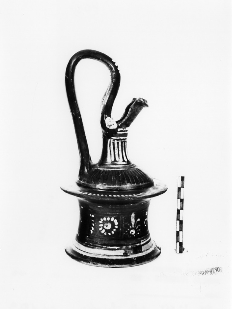 epichysis - produzione apula (seconda metà sec. IV a.C)