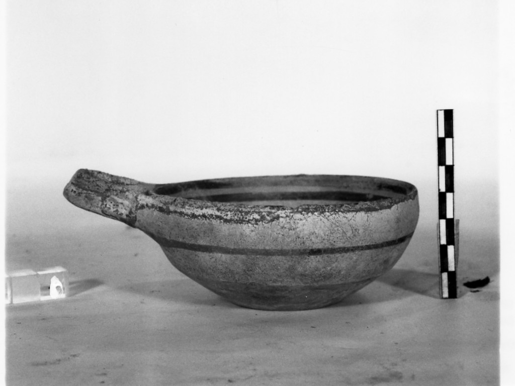 coppa - produzione apula (sec. IV a.C)