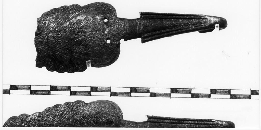 cinturone/ gancio - produzione apula (sec. IV a.C)