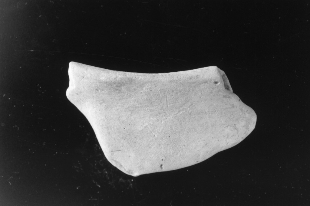 recipiente/ frammento (Neolitico Medio)