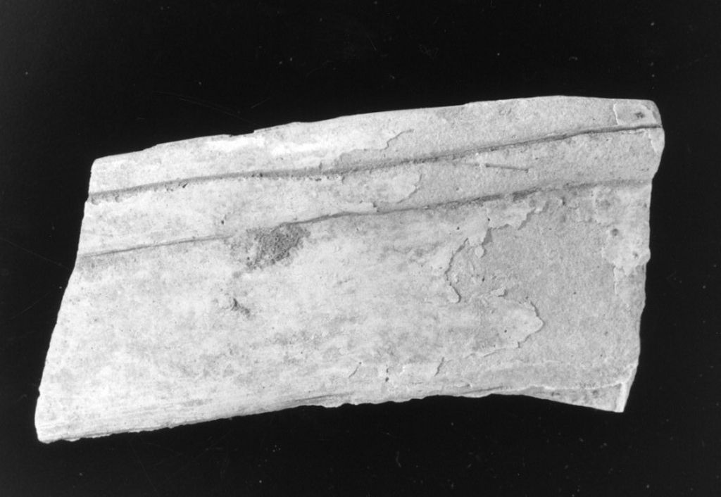 recipiente/ frammento (Neolitico Medio)