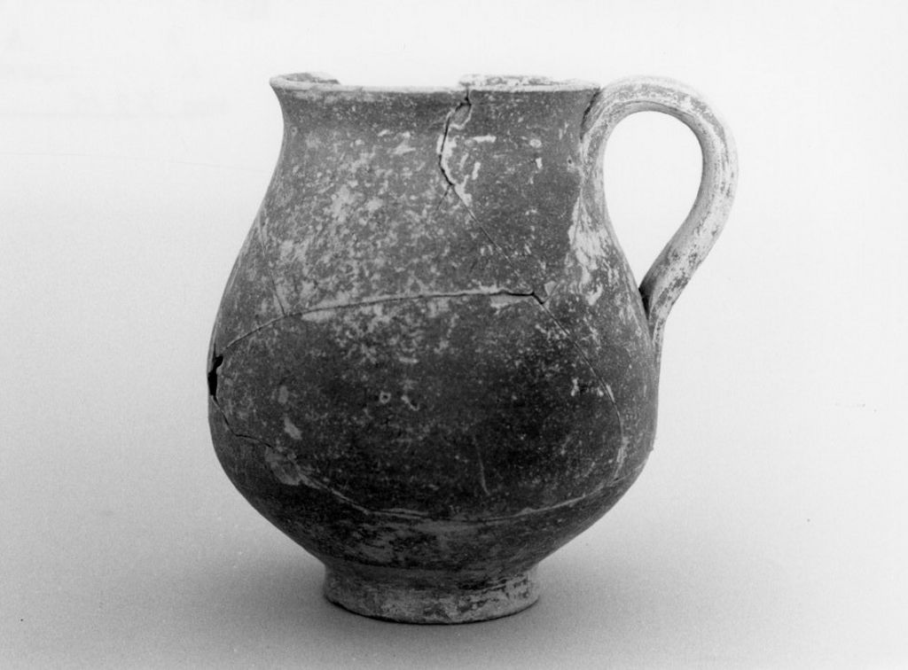 olpe - produzione apula (sec. IV a.C)