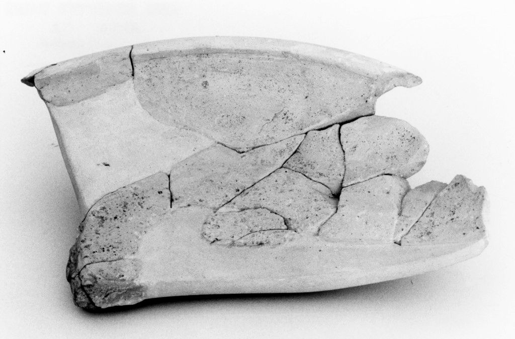 mortaio - produzione apula (sec. IV a.C)