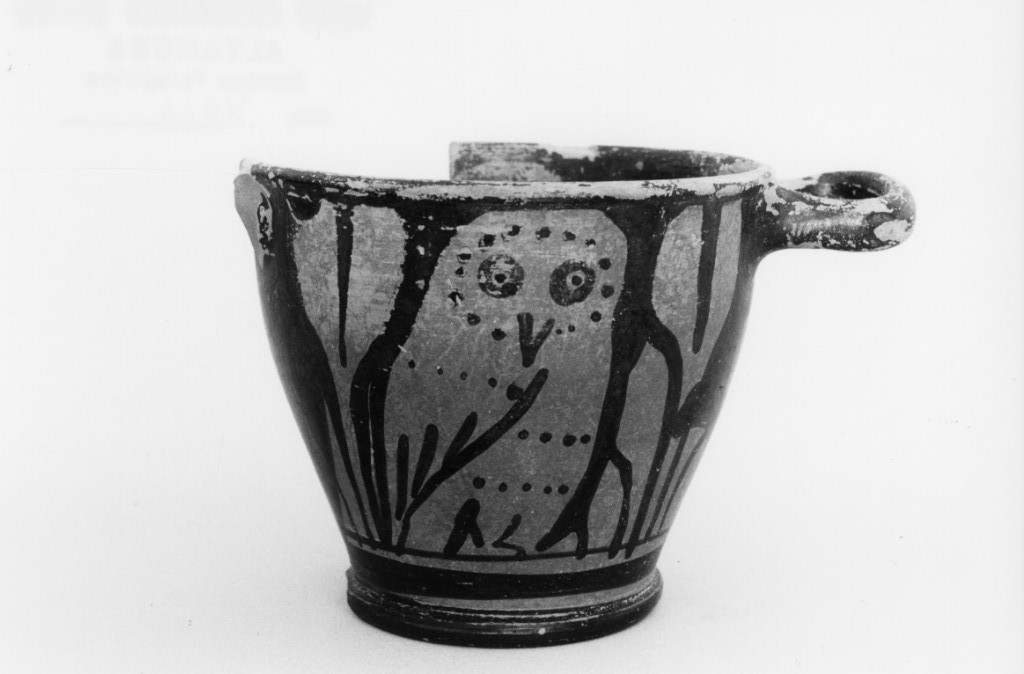 skyphos - ambito magno-greco (sec. IV a.C)