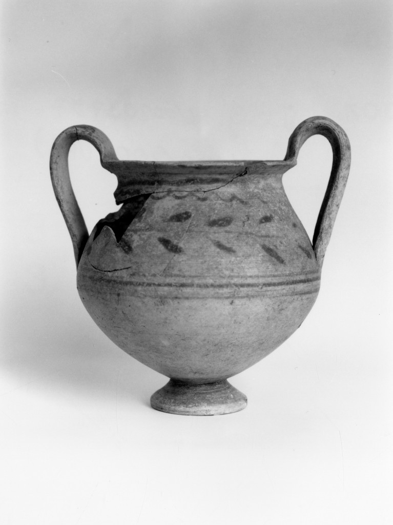 kantharos - produzione peucezia (prima metà sec. IV a.C)