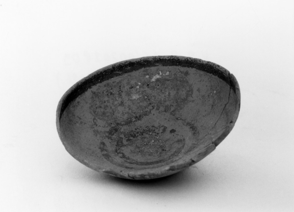 coppetta - produzione peucezia (sec. IV a.C)