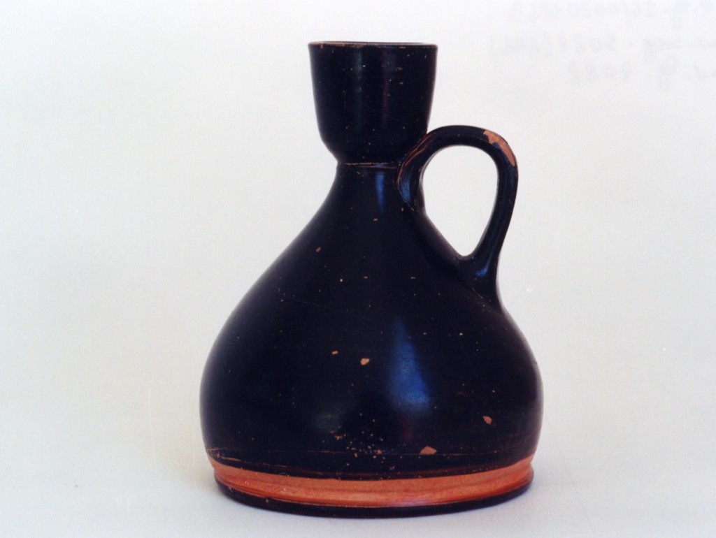 lekythos - produzione coloniale (sec. IV a.C)