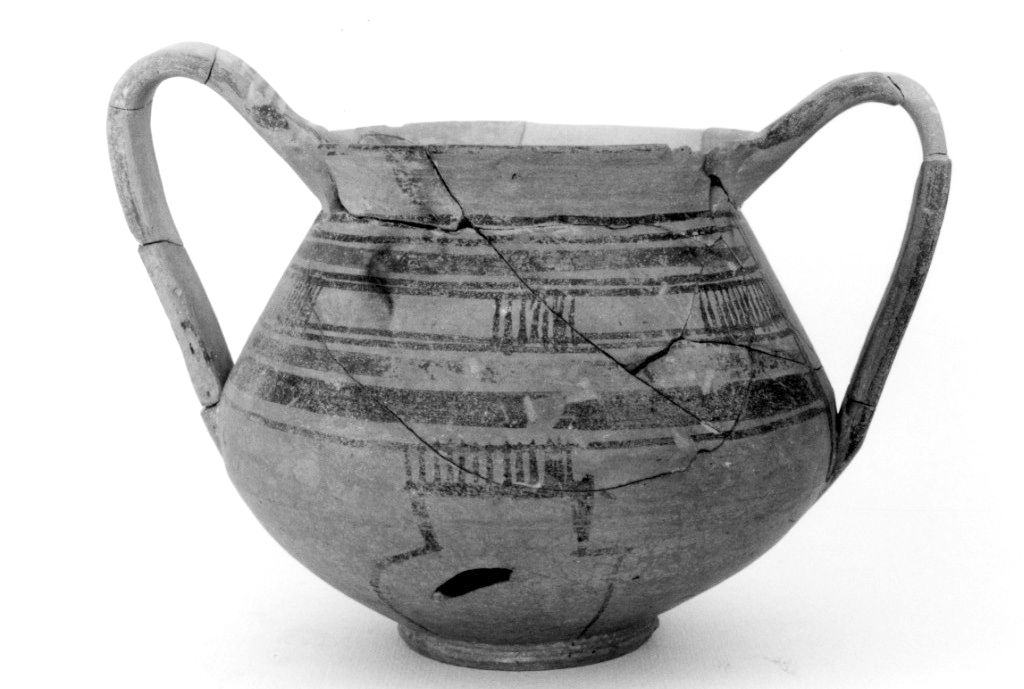 kantharos - produzione peucezia (sec. VI a.C)