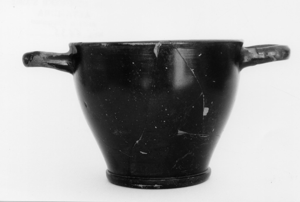 skyphos - produzione coloniale (sec. IV a.C)