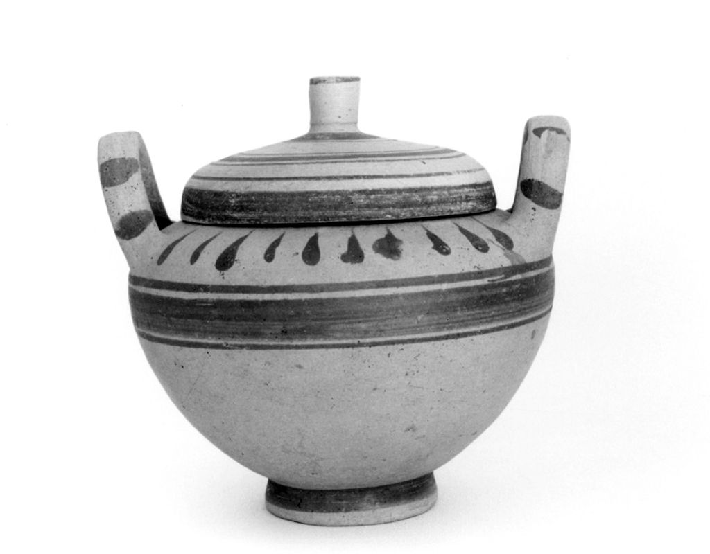 stamnos con coperchio - produzione peucezia (sec. IV a.C)