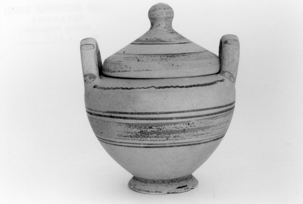 stamnos con coperchio - produzione peucezia (sec. IV a.C)