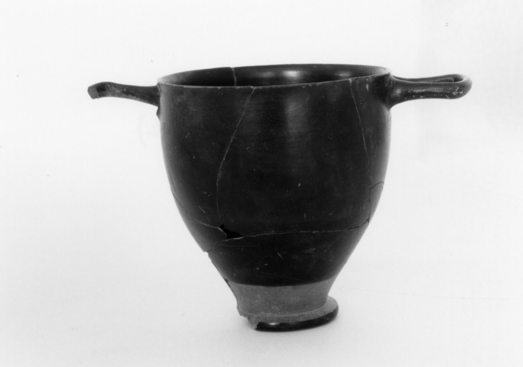 skyphos - produzione coloniale (sec. IV a.C)