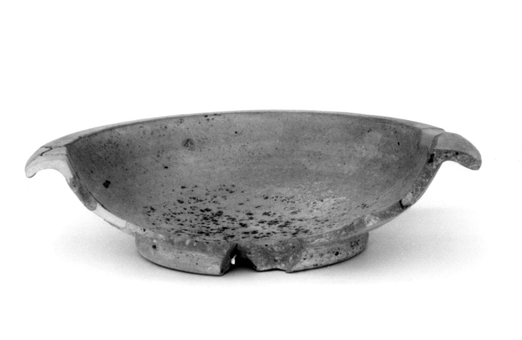 mortaio - produzione peucezia (sec. IV a.C)