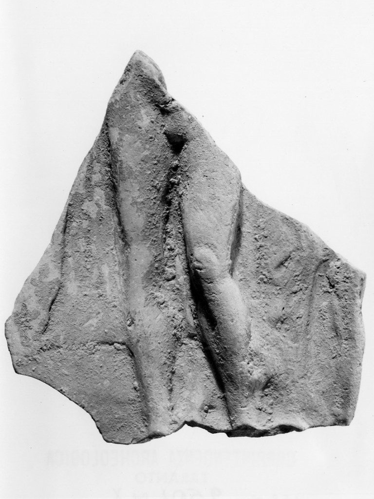 figura maschile nuda (terracotta figurata/ frammento) - fabbrica locale (sec. IV a.C)