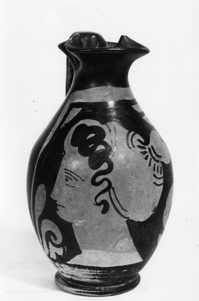 oinochoe a bocca trilobata - fabbrica locale (seconda metà sec. IV a.C)