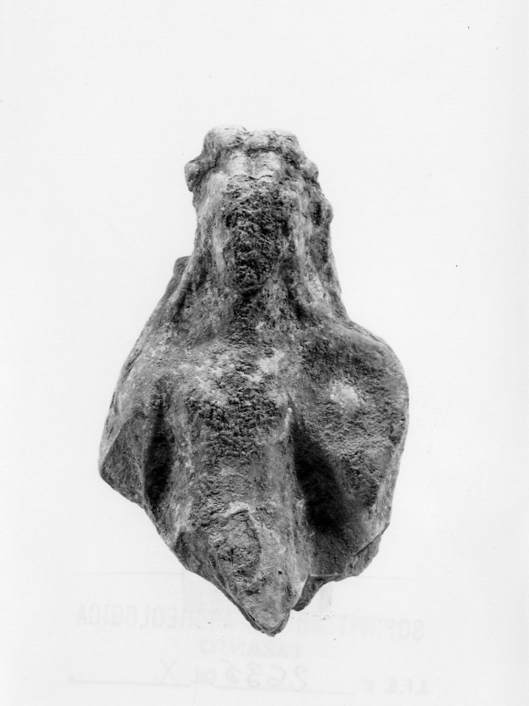 Polyboia (terracotta figurata, culto di Apollo-Hyakinthos) - fabbrica tarantina (secc. IV a.C.-III a.C)