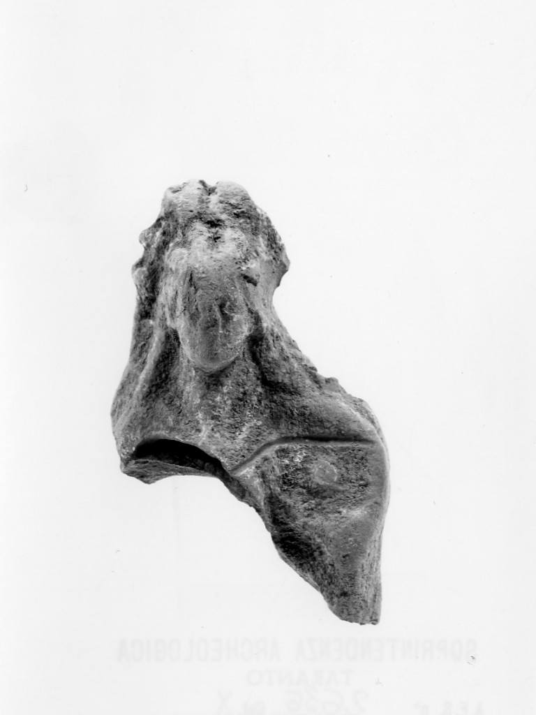 Polyboia (terracotta figurata, culto di Apollo-Hyakinthos) - fabbrica tarantina (secc. IV a.C.-III a.C)