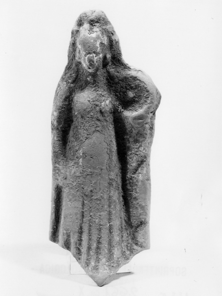 Polyboia (terracotta figurata, culto di Apollo-Hyakinthos) - fabbrica tarantina (secc. IV a.C.-III a.C)
