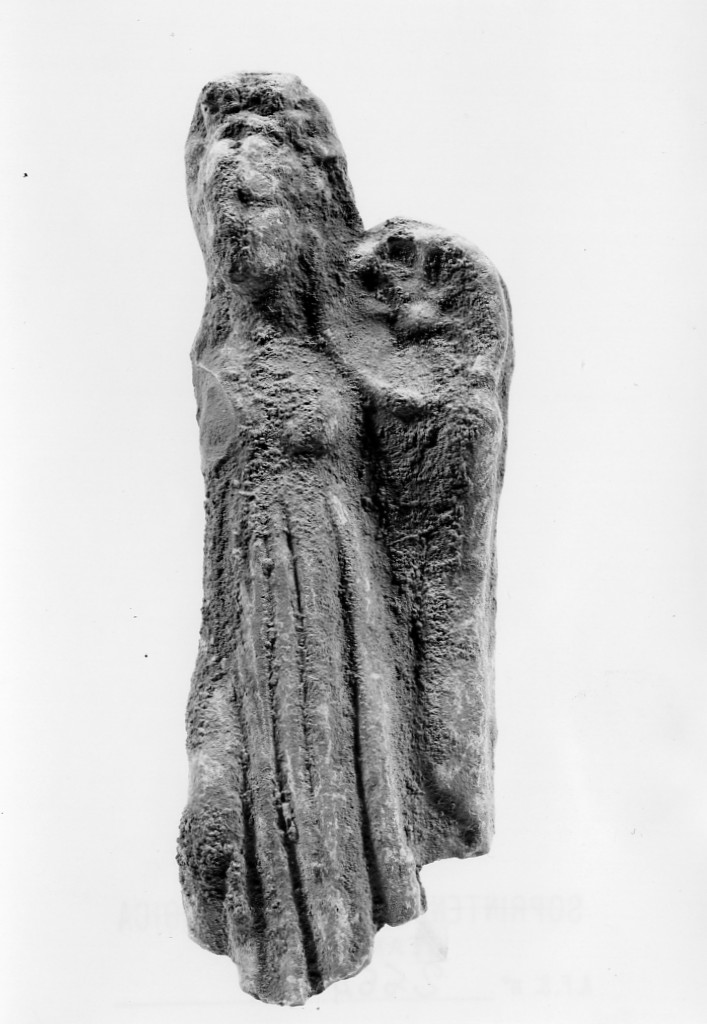 Polyboia (terracotta figurata, culto di Apollo-Hyakinthos) - fabbrica tarantina (secc. IV a.C.-III a.C)