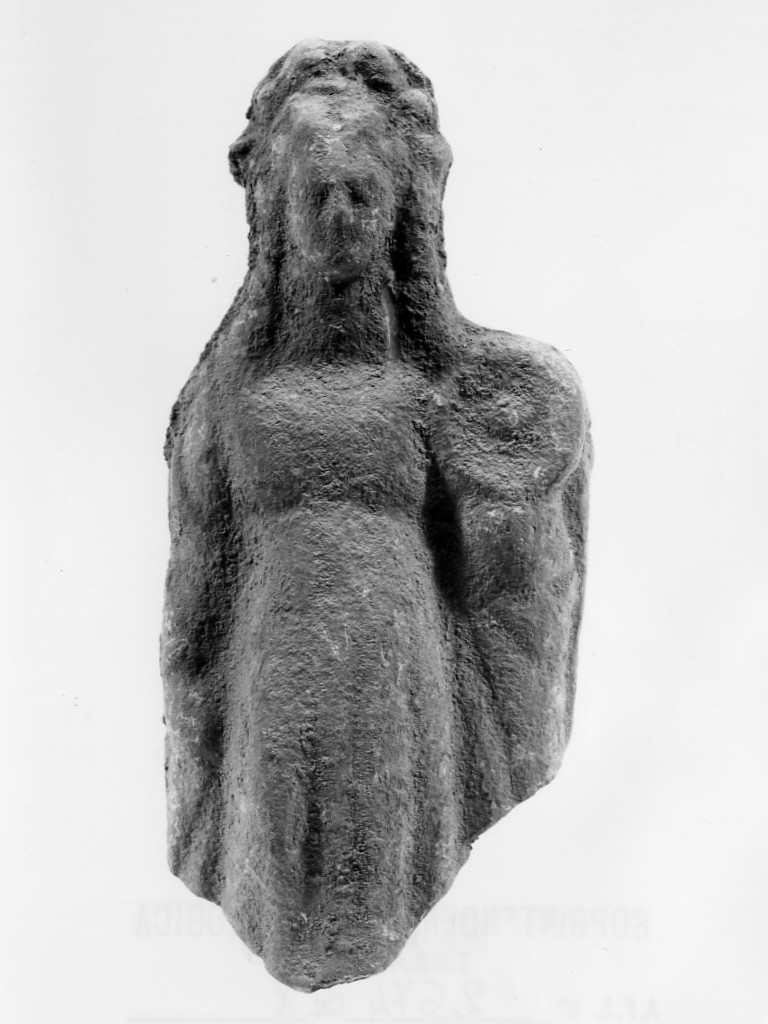 Polyboia (terracotta figurata, culto di Apollo-Hyakinthos) - fabbrica tarantina (secc. IV a.C.-III a.C)