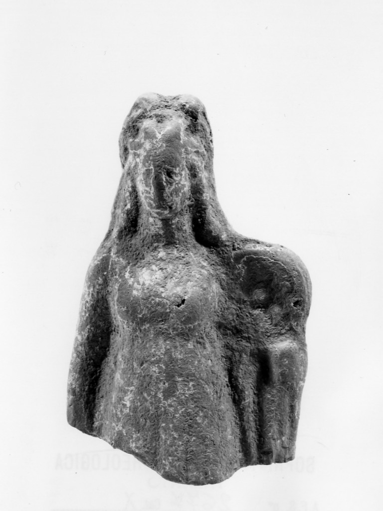 Polyboia (terracotta figurata, culto di Apollo-Hyakinthos) - fabbrica tarantina (secc. IV a.C.-III a.C)