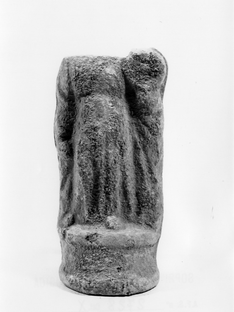 Polyboia (terracotta figurata, culto di Apollo-Hyakinthos) - fabbrica tarantina (secc. IV a.C.-III a.C)