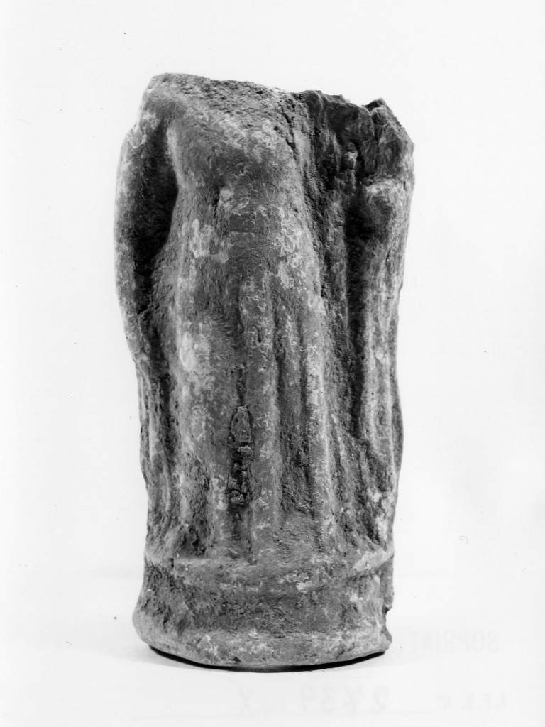 Polyboia (terracotta figurata, culto di Apollo-Hyakinthos) - fabbrica tarantina (secc. IV a.C.-III a.C)