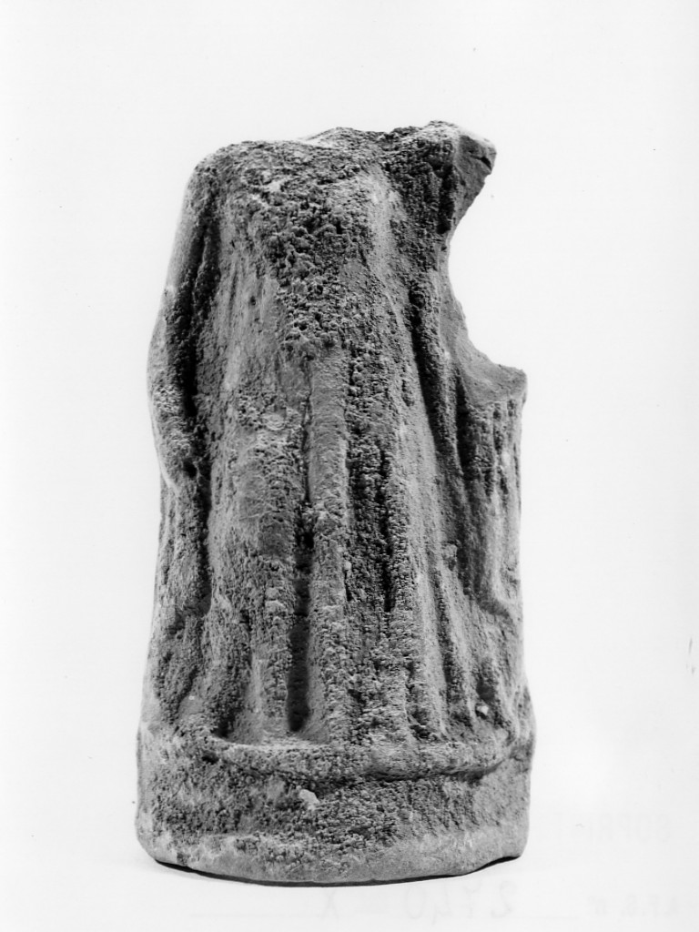 Polyboia (terracotta figurata, culto di Apollo-Hyakinthos) - fabbrica tarantina (secc. IV a.C.-III a.C)