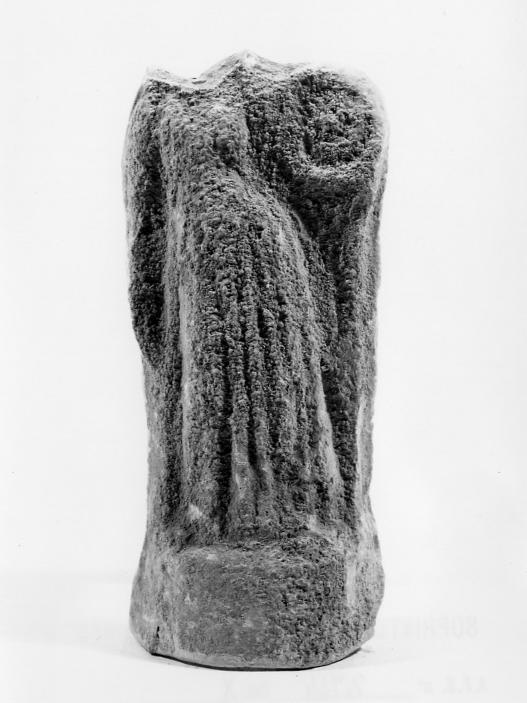 Polyboia (terracotta figurata, culto di Apollo-Hyakinthos) - fabbrica tarantina (secc. IV a.C.-III a.C)