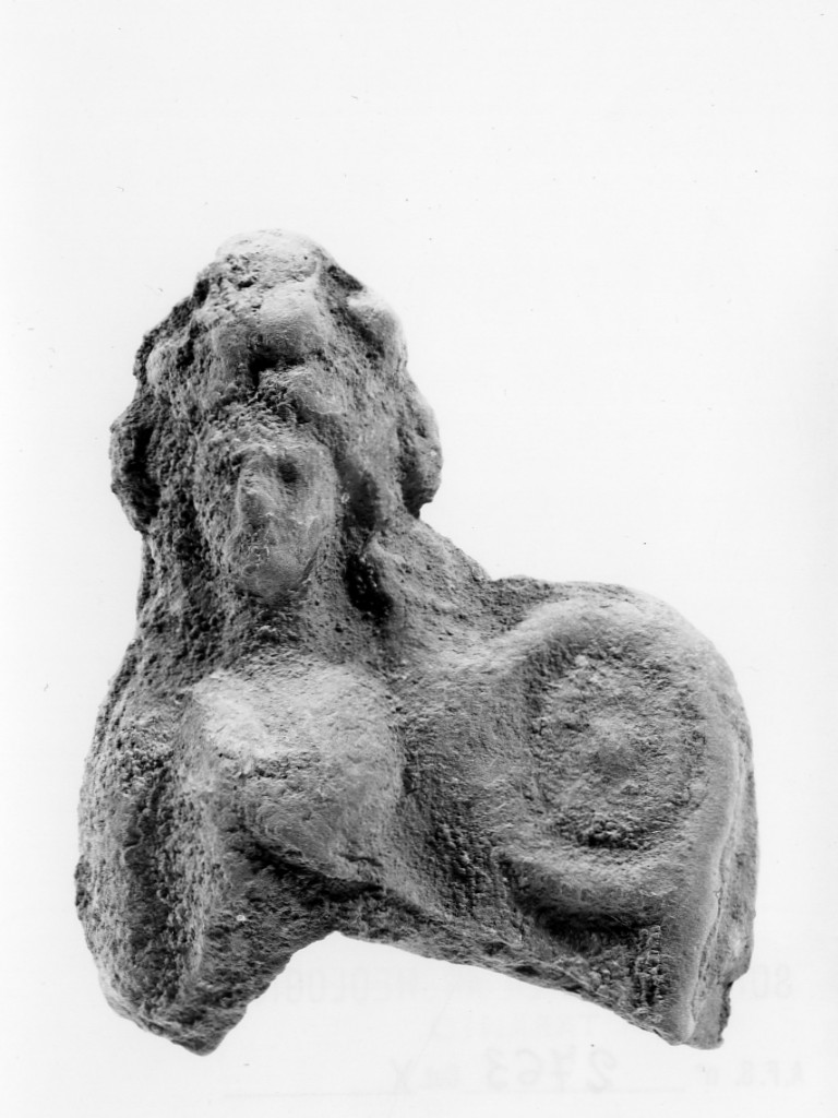 Polyboia (terracotta figurata, culto di Apollo-Hyakinthos) - fabbrica tarantina (secc. IV a.C.-III a.C)