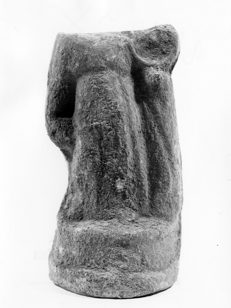 Polyboia (terracotta figurata, culto di Apollo-Hyakinthos) - fabbrica tarantina (secc. IV a.C.-III a.C)