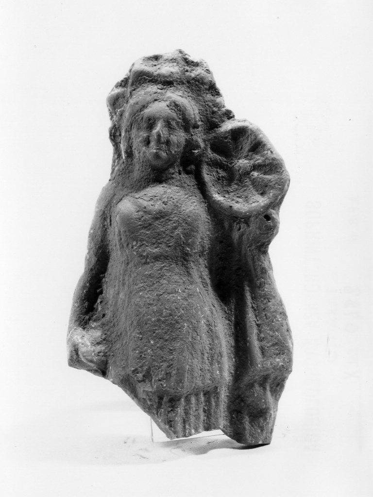 Polyboia (terracotta figurata, culto di Apollo-Hyakinthos) - fabbrica tarantina (secc. IV a.C.-III a.C)