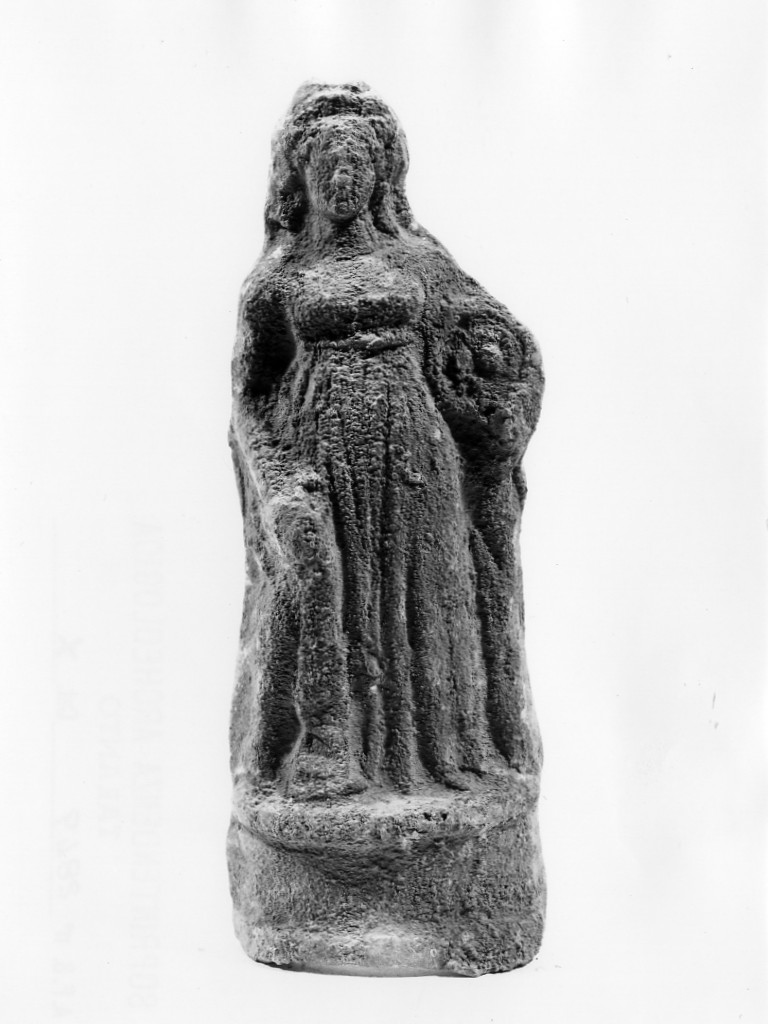 Polyboia (terracotta figurata, culto di Apollo-Hyakinthos) - fabbrica tarantina (secc. IV a.C.-III a.C)