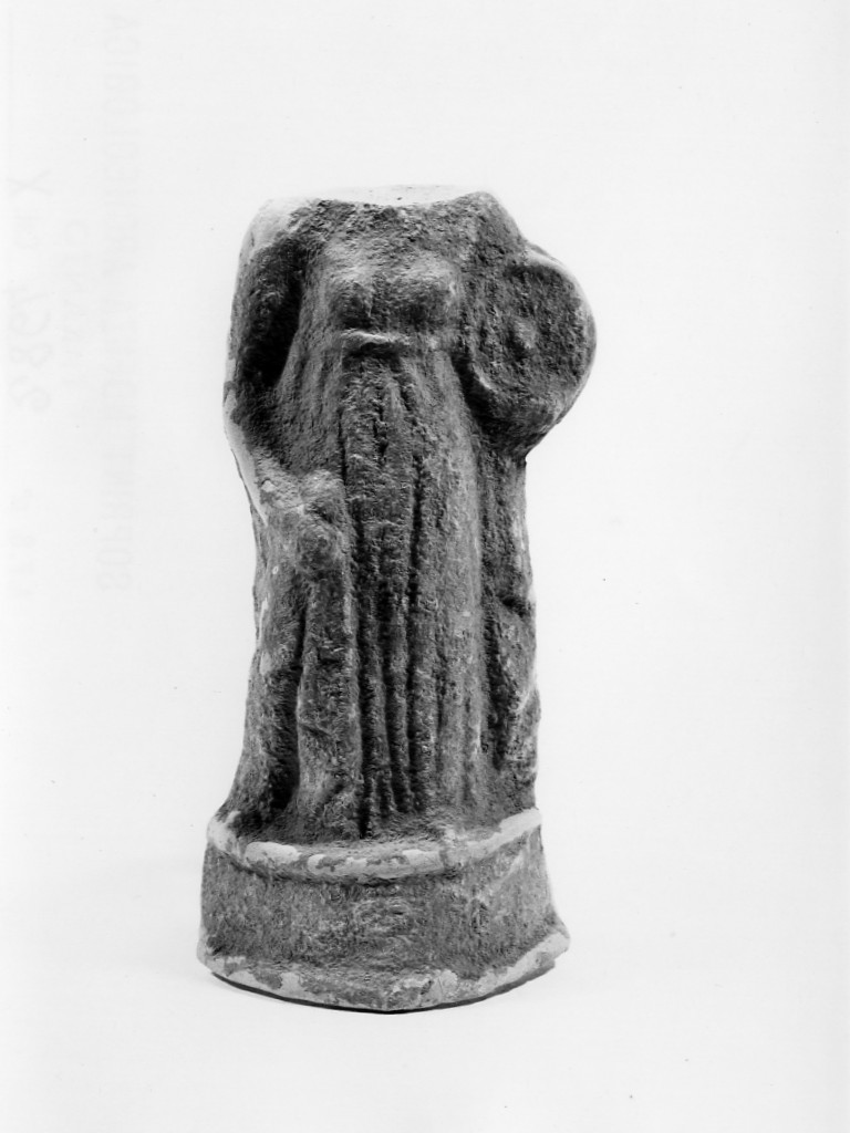 Polyboia (terracotta figurata, culto di Apollo-Hyakinthos) - fabbrica tarantina (secc. IV a.C.-III a.C)