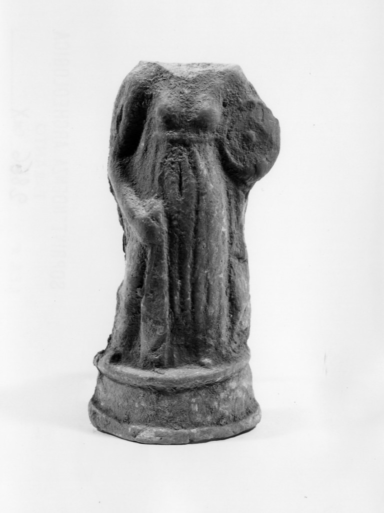 Polyboia (terracotta figurata, culto di Apollo-Hyakinthos) - fabbrica tarantina (secc. IV a.C.-III a.C)