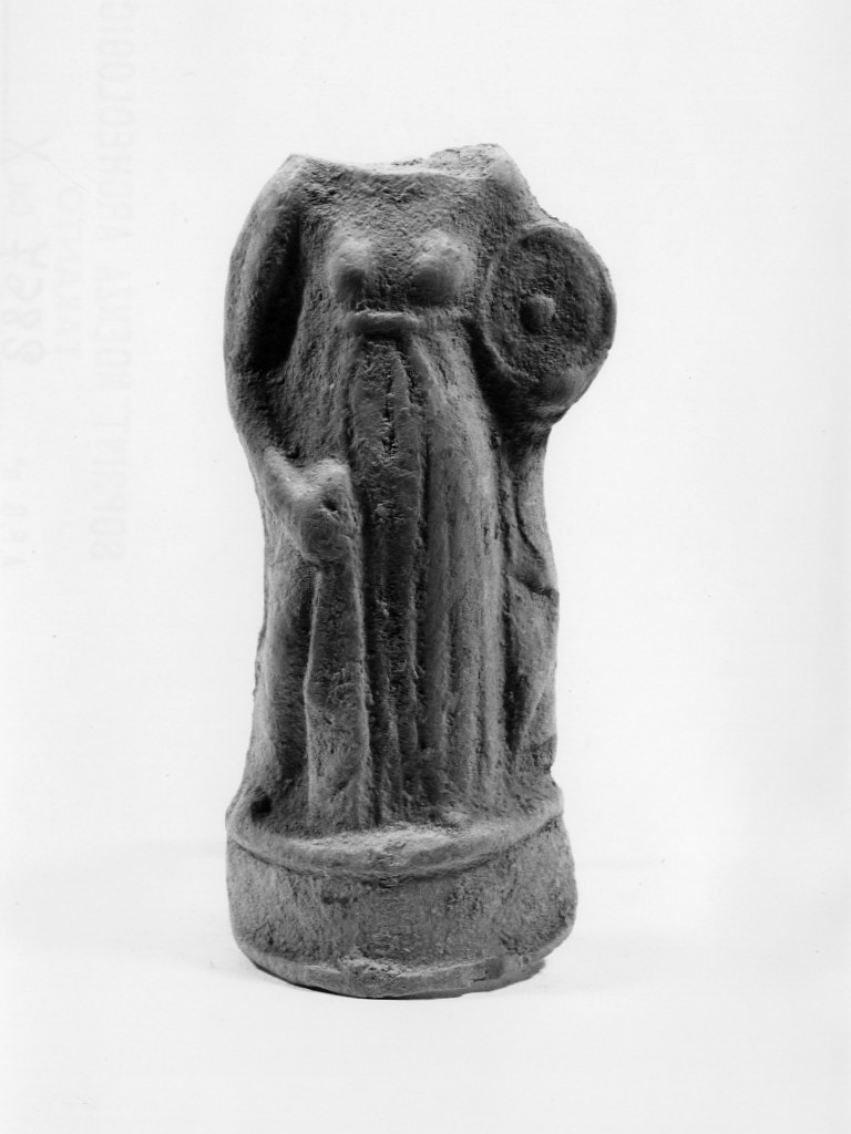 Polyboia (terracotta figurata, culto di Apollo-Hyakinthos) - fabbrica tarantina (secc. IV a.C.-III a.C)
