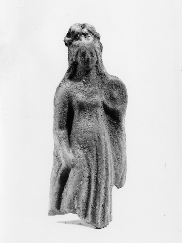 Polyboia (terracotta figurata, culto di Apollo-Hyakinthos) - fabbrica tarantina (secc. IV a.C.-III a.C)