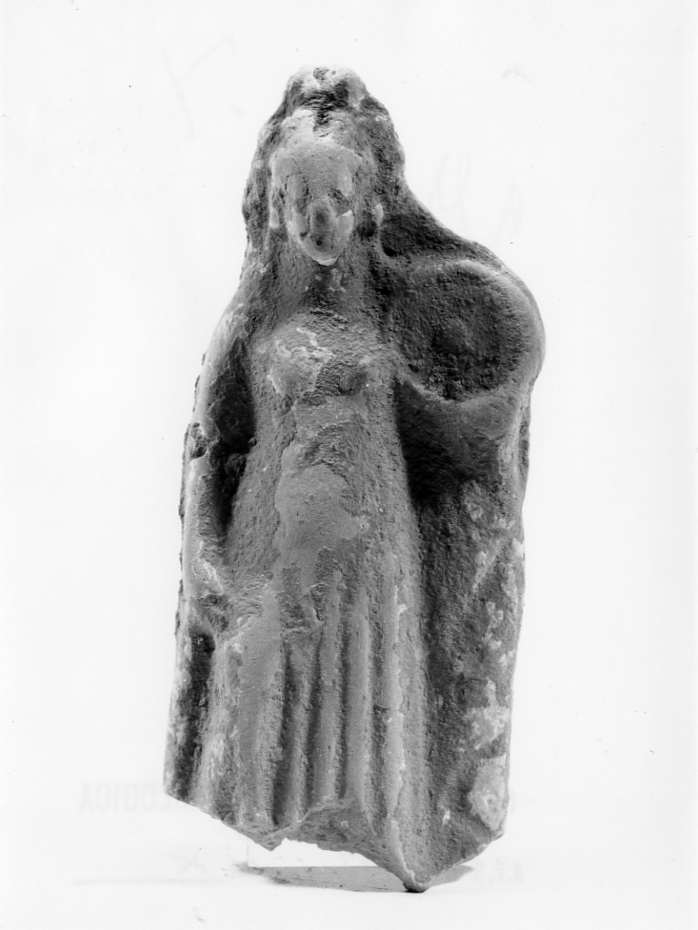 Polyboia (terracotta figurata, culto di Apollo-Hyakinthos) - fabbrica tarantina (secc. IV a.C.-III a.C)