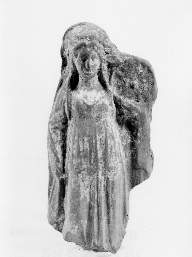 Polyboia (terracotta figurata, culto di Apollo-Hyakinthos) - fabbrica tarantina (secc. IV a.C.-III a.C)