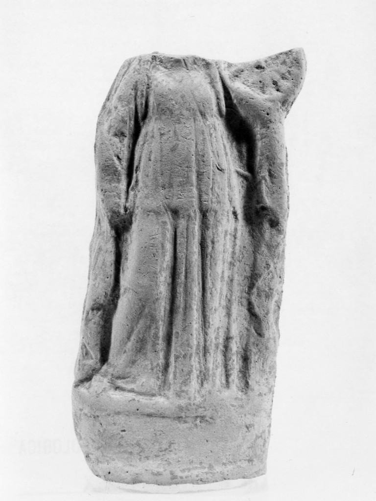 Polyboia (terracotta figurata, culto di Apollo-Hyakinthos) - fabbrica tarantina (secc. IV a.C.-III a.C)