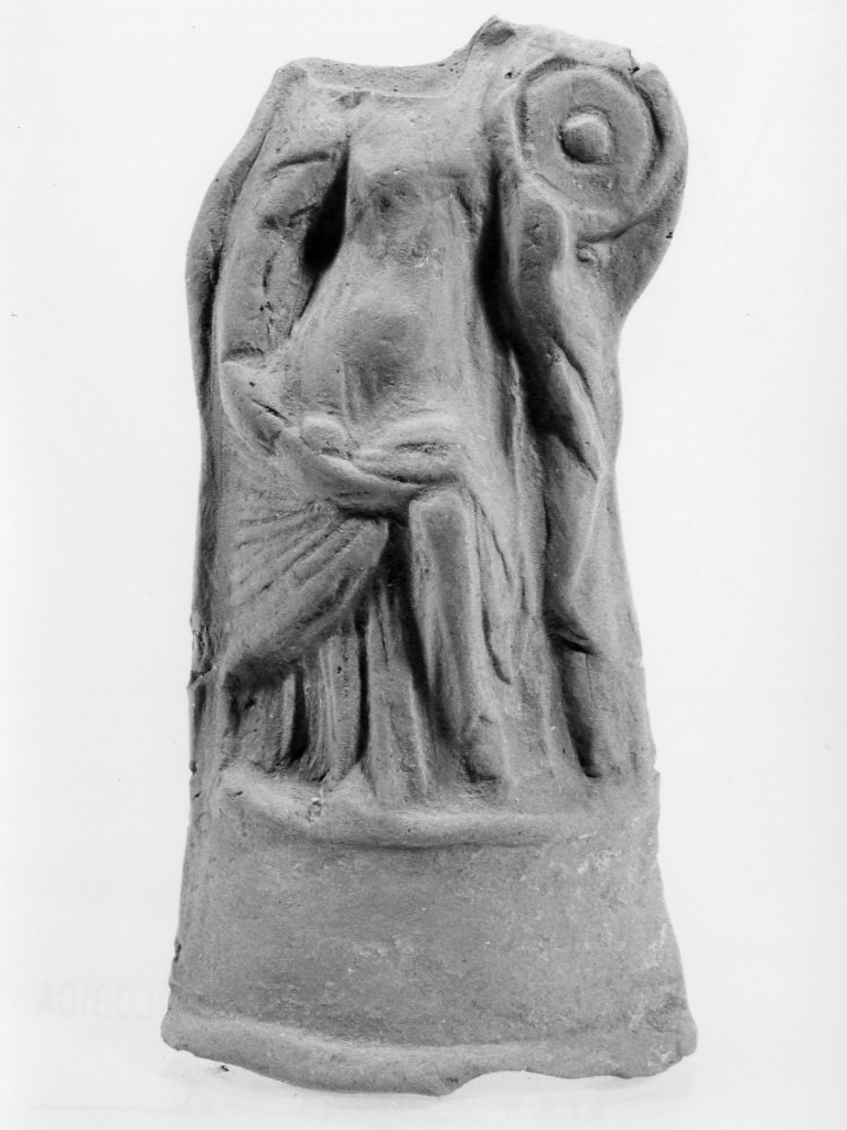 Polyboia (terracotta figurata, culto di Apollo-Hyakinthos) - fabbrica tarantina (secc. IV a.C.-III a.C)