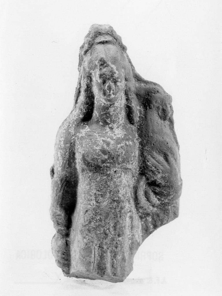 Polyboia (terracotta figurata, culto di Apollo-Hyakinthos) - fabbrica tarantina (secc. IV a.C.-III a.C)